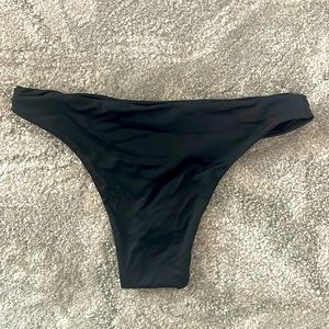 BNWOT 437 Leo black bottom size medium